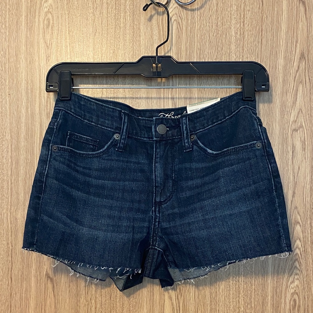 Universal Thread shorts